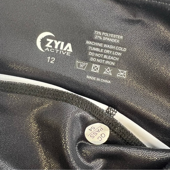 NWOT ZYIA Active Ombre Light n Tight
High Rise 7/8 leggings - Picture 5 of 8